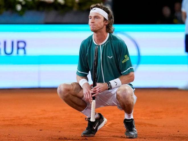 防他防到极 防他防到极