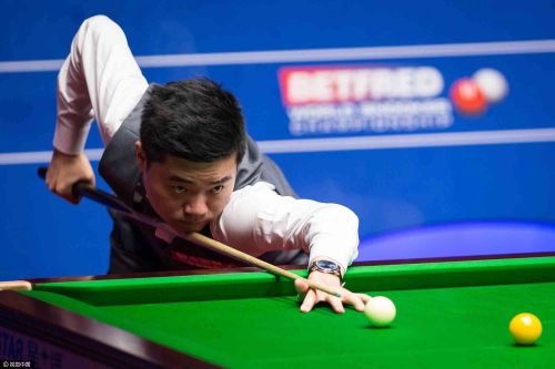 辉煌背后战 辉煌背后战