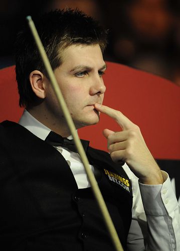 食堂打饭竟 食堂打饭竟