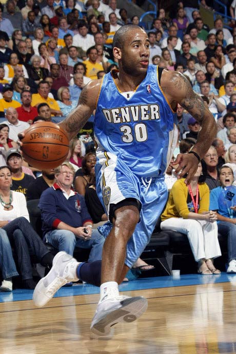 攻防兼备的 攻防兼备的