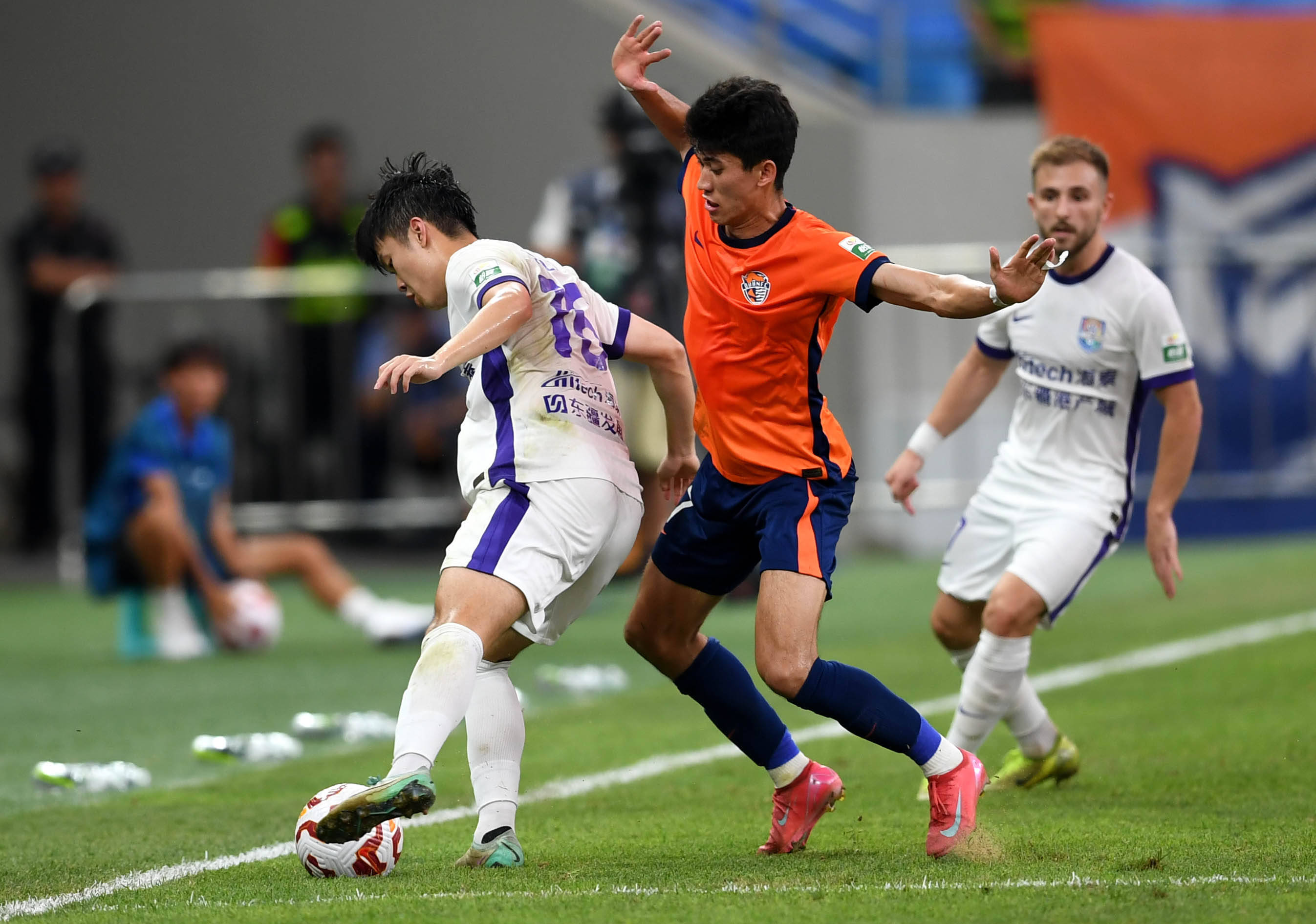 老将加盟强 老将加盟强